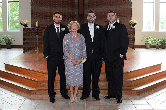 Post Ceremony Family Formals070