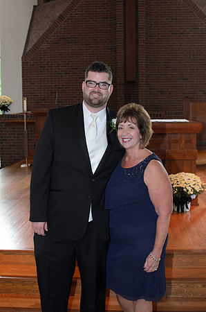 Post Ceremony Family Formals074