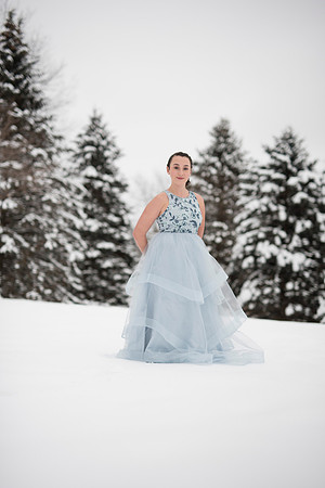 OliviaAverySnow_009