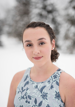 OliviaAverySnow_017