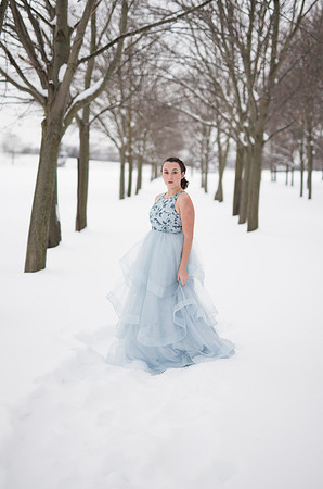 OliviaAverySnow_037