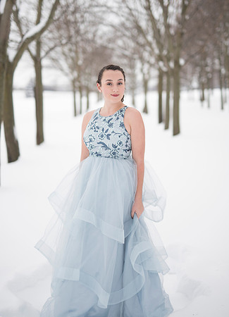 OliviaAverySnow_039