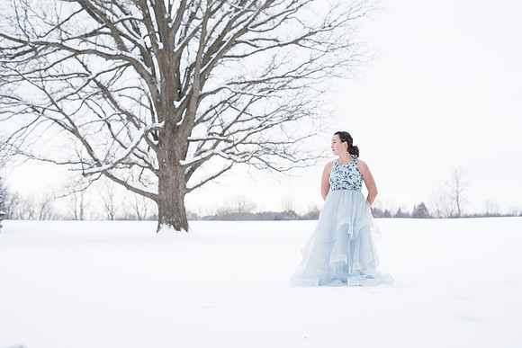 OliviaAverySnow_063