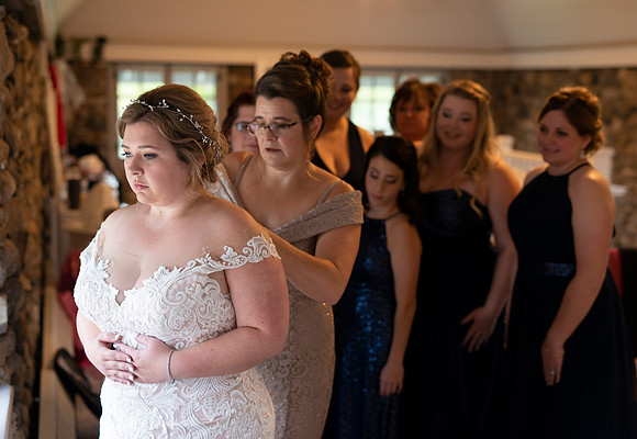 BrittanyandDanGettingReady080
