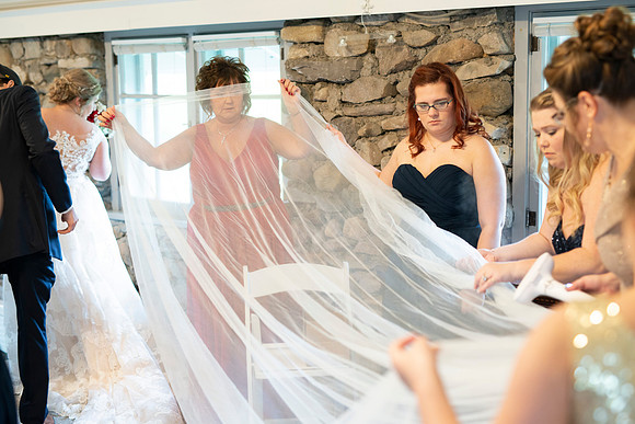 BrittanyandDanGettingReady096