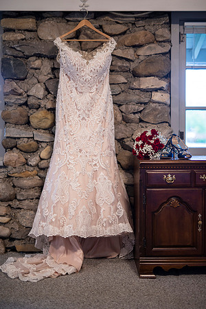 BrittanyandDanGettingReady073