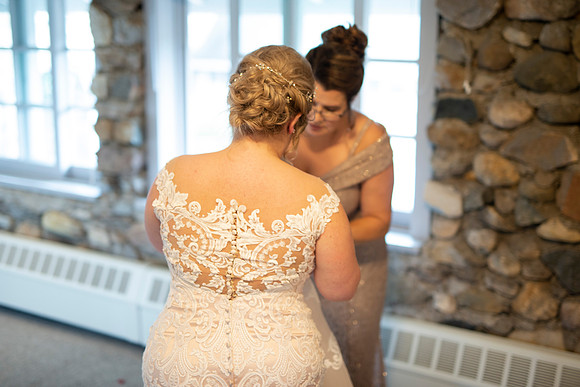 BrittanyandDanGettingReady084