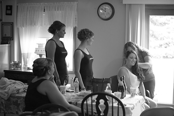 Girls Getting Ready047
